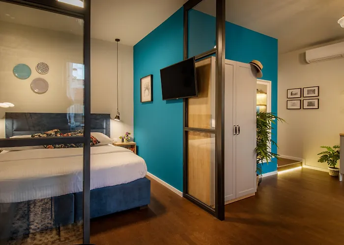 Couette-café Luxury Mareta 4*