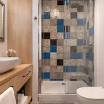 Luxury Mareta 4*