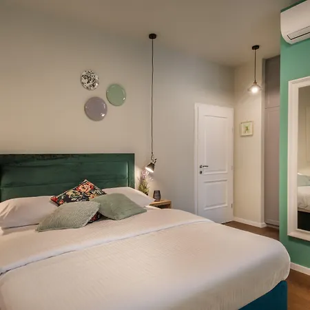 Luxury Mareta לינה וארוחת בוקר 4*