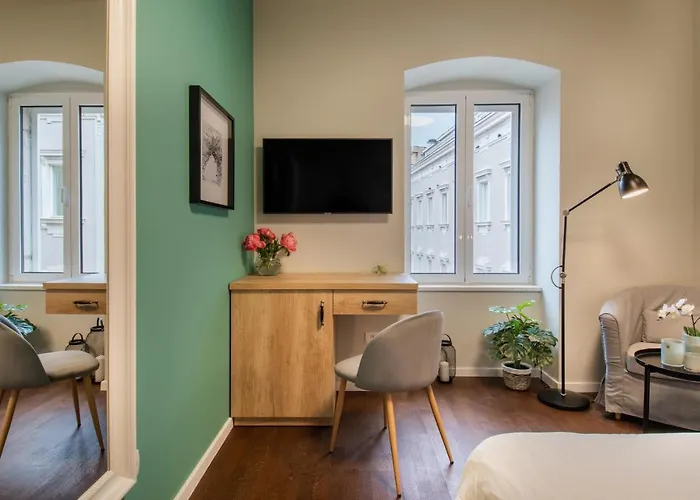 Luxury Mareta سبليت