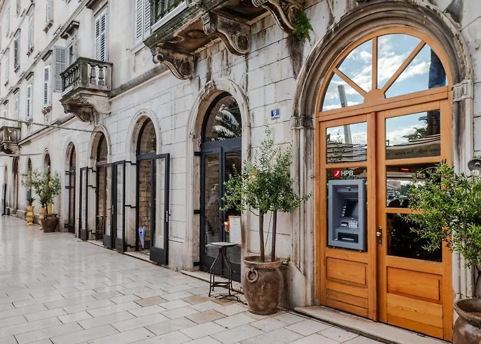 Luxury Mareta ベッド・アンド・ブレックファスト 4*